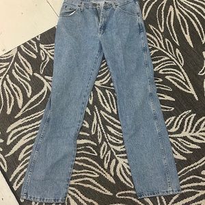 FLASH SALE!! Wrangler jeans!
